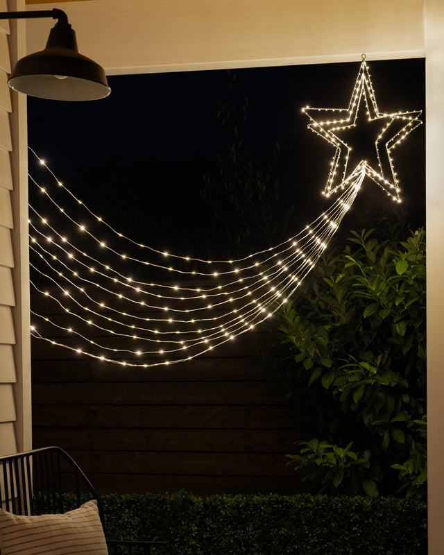 Balsam Hill 9.5-Foot Outdoor Lit Shooting Star